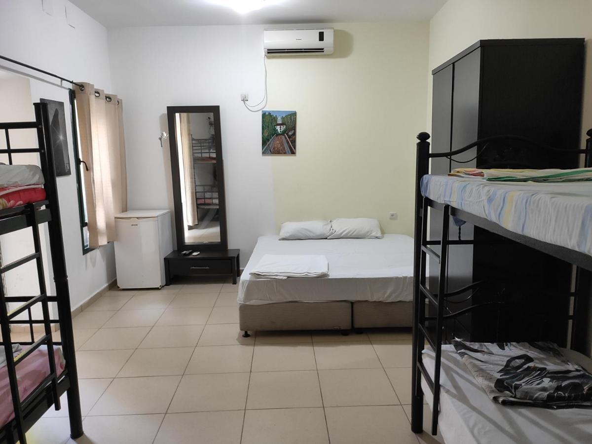 Grin-Motel Haifa Bagian luar foto