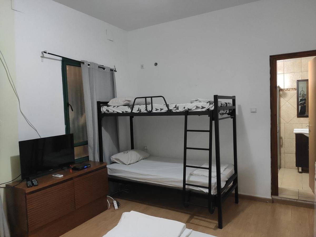 Grin-Motel Haifa Bagian luar foto
