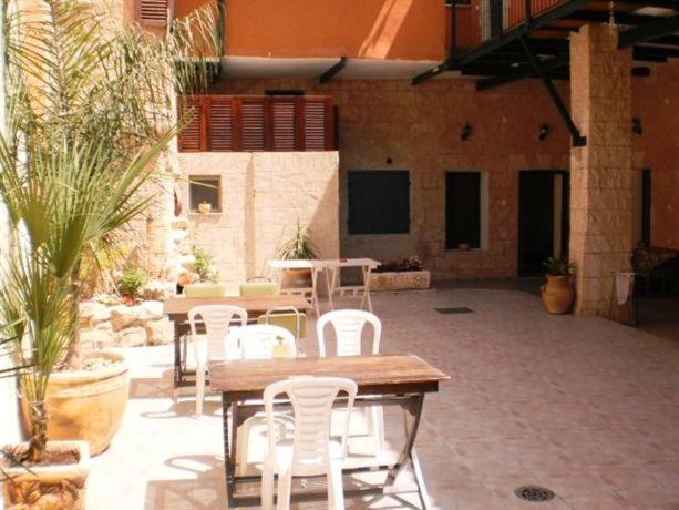 Grin-Motel Haifa Bagian luar foto