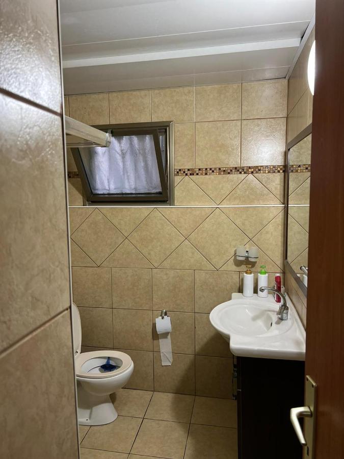 Grin-Motel Haifa Bagian luar foto
